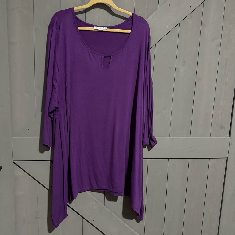 Avenue Deep Purple Scoop Neck Tunic with Keyhole T-shirt